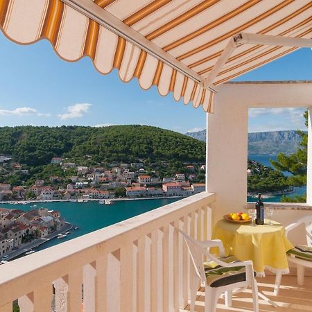 Apartments Mira - Beautiful Sea View Pucisca Exterior photo