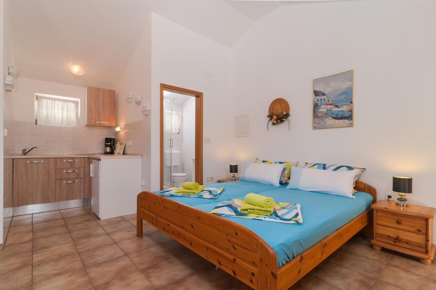 Apartments Mira - Beautiful Sea View Pucisca Exterior photo